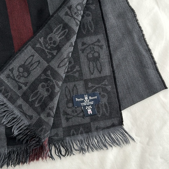 Men’s Wool Psycho Bunny Scarf - Picture 2 of 9